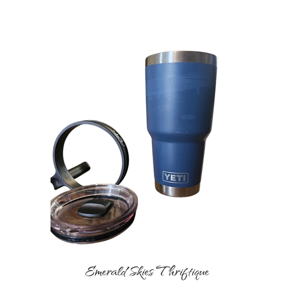 YETI Rambler 30 oz Blue Tumbler MagSlider Lid & Handle - Picture 2 of 9